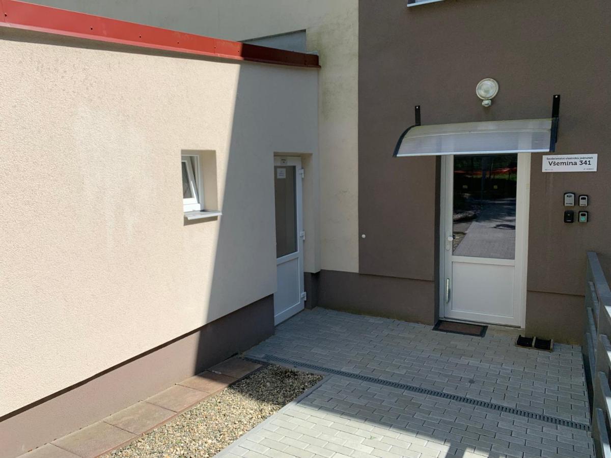 Vsemina Apartman Luzkovice Eksteriør bilde